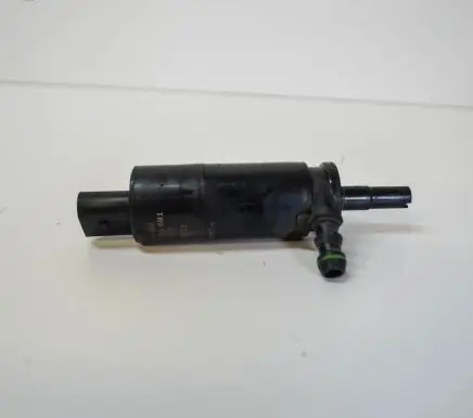 Volkswagen PASSAT CC Windscreen/windshield washer pump 3B7955681