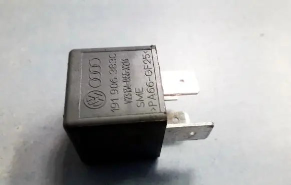Volkswagen Golf IV Other relay 191906383C V23134-B55-X216