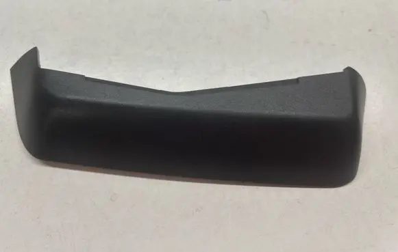 Rear/tail light trim molding