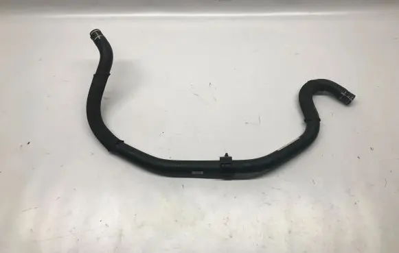 BMW 5 GT F07 Engine coolant pipe/hose 7607841