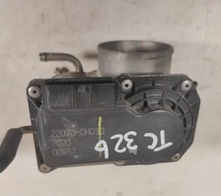 Toyota Camry Throttle valve 220300H030