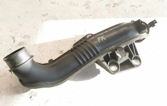 Audi A4 S4 B8 8K Intercooler hose/pipe 8K0145673L