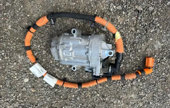 Renault Captur II Air conditioning (A/C) compressor (pump) 926003211R