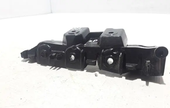 Dacia Jogger Front bumper mounting bracket 622238774R