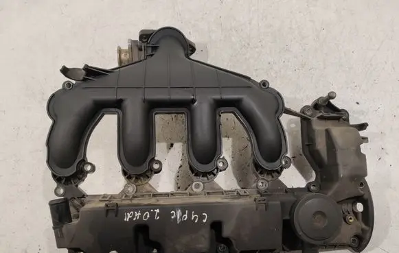 Citroen C4 I Picasso Intake manifold 9662688980