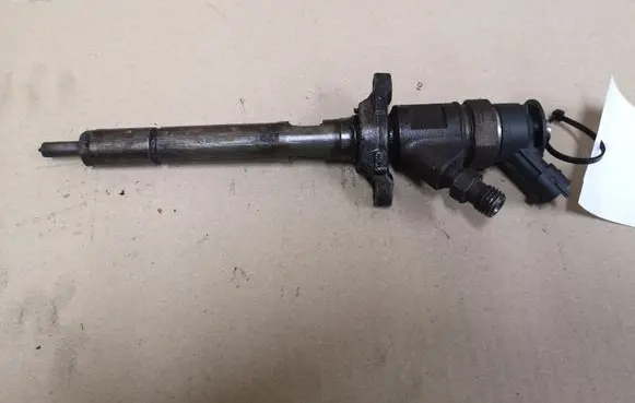 Ford Focus Fuel injector 0445110353