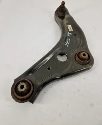 Nissan Qashqai Front lower control arm/wishbone 