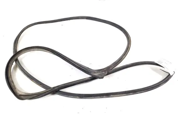 Rubber seal rear door