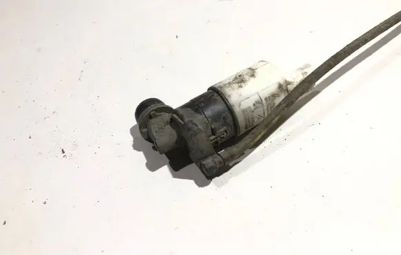 Peugeot 307 CC Windscreen/windshield washer pump 9641553880