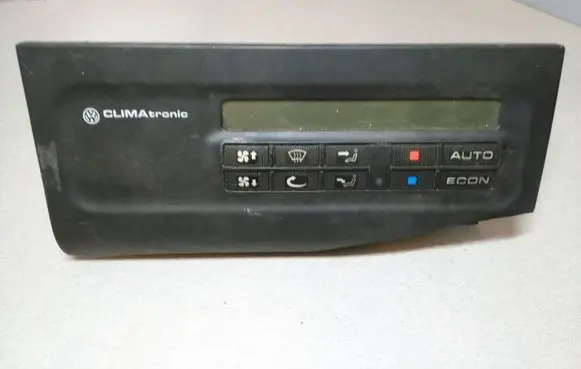 Volkswagen PASSAT B4 Climate control unit 3A0907044A 9BG724961 3A1907043A