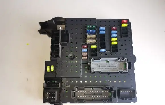 Volvo S80 Comfort/convenience module 30728512 05W503