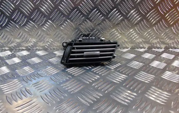 Mercedes-Benz E W212 Dashboard air vent grill cover trim A2128302754