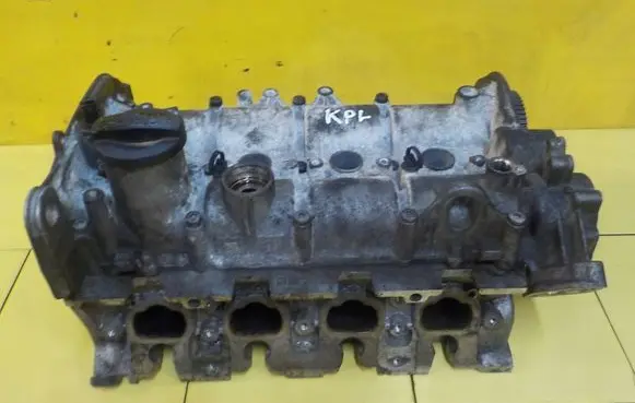 Seat Ibiza IV (6J,6P) Engine head 04E103404T
