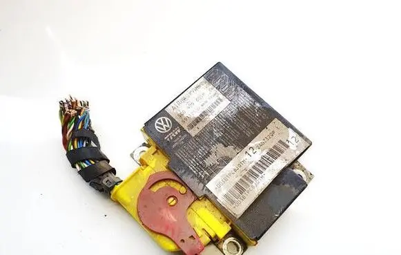 Volkswagen PASSAT B6 Airbag control unit/module 3C0909605M