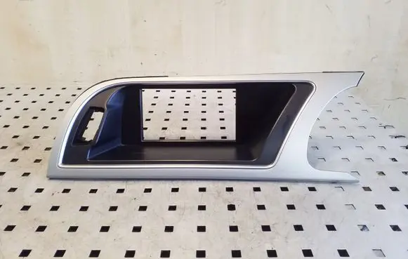 Audi A5 Sportback 8TA Panel trim 8T2857185