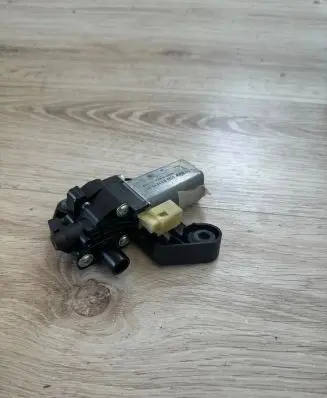 BMW 7 F01 F02 F03 F04 Curtain motor 9168840