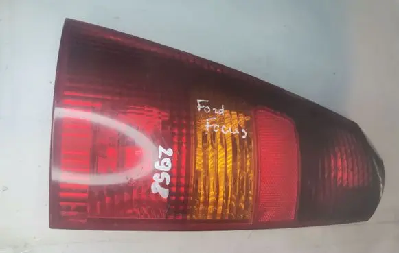Ford Focus Rear/tail lights XS4X13405