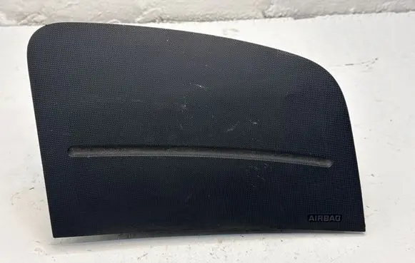 Skoda Fabia Mk2 (5J) Passenger airbag 34052319A 5J1880202C 1038007790046