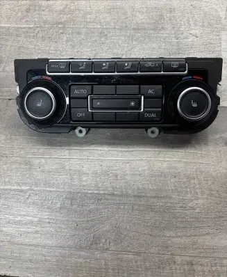 Volkswagen PASSAT B7 Climate control unit 5K0907044EA 5HB00974681