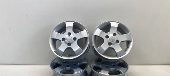 Mitsubishi Space Star R15 alloy rim