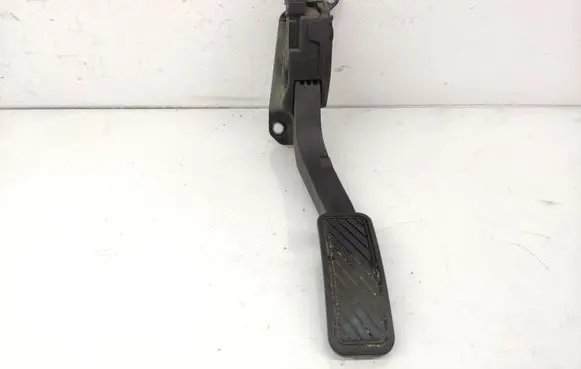 Ford Fiesta Accelerator throttle pedal 8V219F836AA