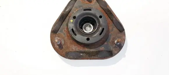 Toyota Avensis T250 Coil spring mount 