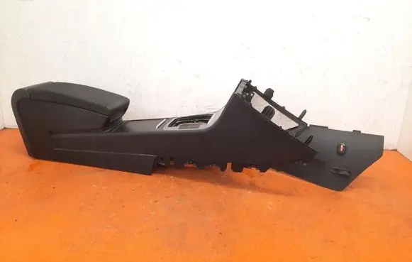 Volkswagen PASSAT B6 Center console 3C1863241