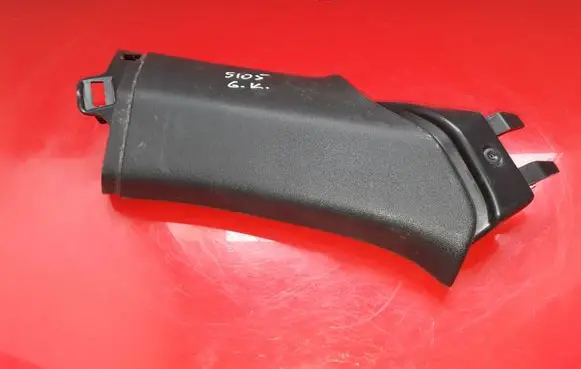 Volvo V40 (C) pillar trim 31305357