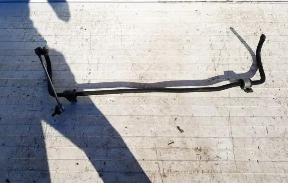 Volkswagen Polo IV 9N3 Front anti-roll bar/sway bar