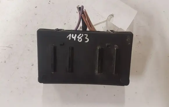 Citroen C4 I Picasso Fuse module 9632229480