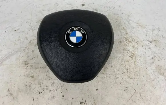 Steering wheel airbag