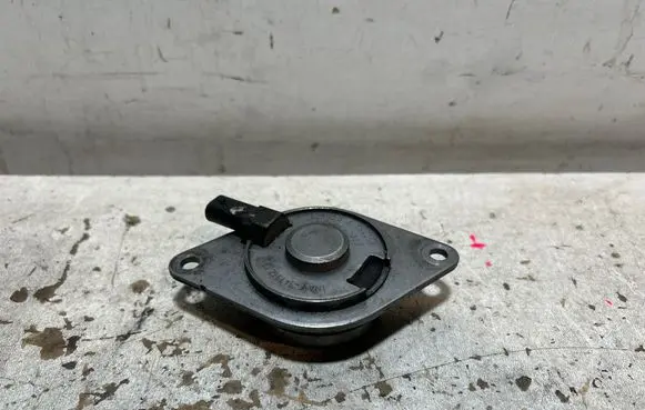 Buick Encore I Camshaft pulley/ VANOS 55562223 154258