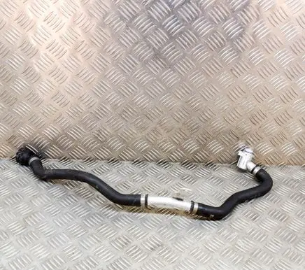 BMW 5 G30 G31 Engine coolant pipe/hose 8602625