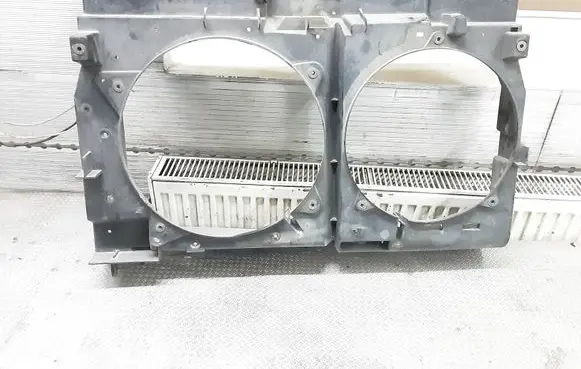 Peugeot 807 Radiator cooling fan shroud 1484092080