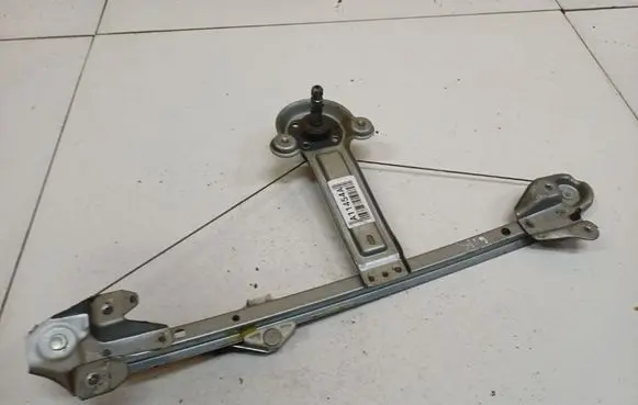 Opel Astra H Sliding door window regulator with motor