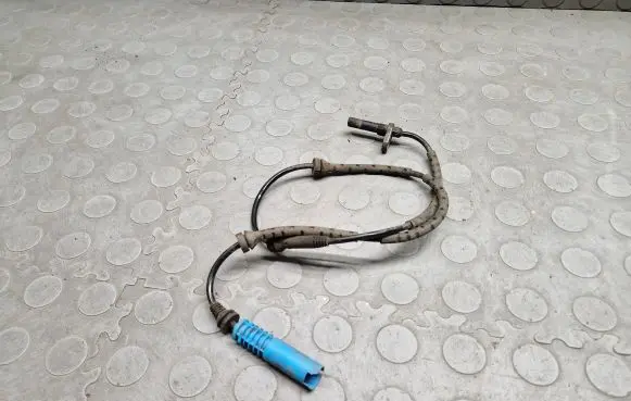 BMW X3 E83 ABS brake wheel speed sensor 0265007854