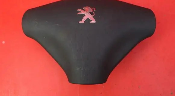 Peugeot 107 Steering wheel airbag
