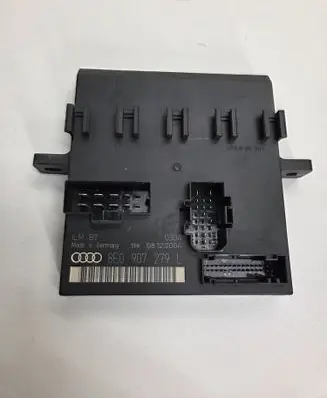 Audi A4 S4 B7 8E 8H Comfort/convenience module 8E0907279L