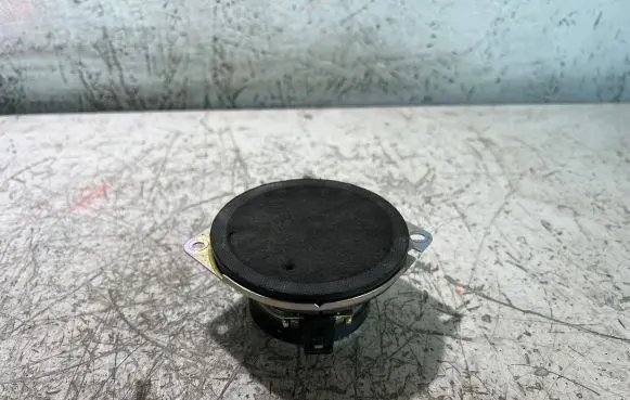 Dodge Challenger Audio system kit 05064359AB 26777AA