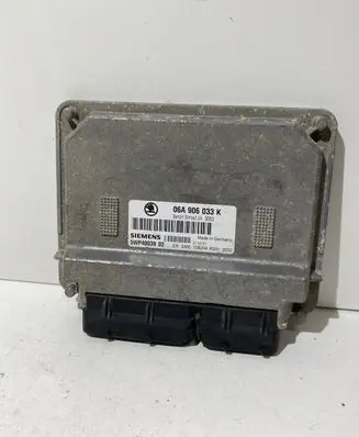 Skoda Octavia Mk1 (1U) Engine control unit/module 06A906033K