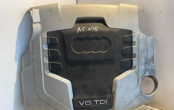 Audi A5 8T 8F Engine cover (trim)
