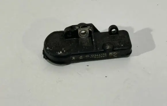 Peugeot 3008 I Tire pressure sensor 9673860880