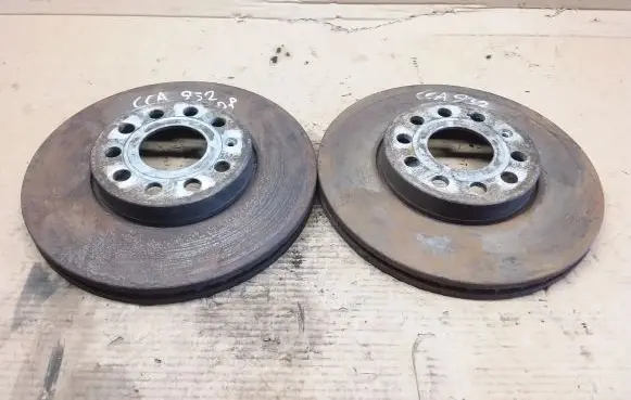 Volkswagen Golf VII Front brake disc