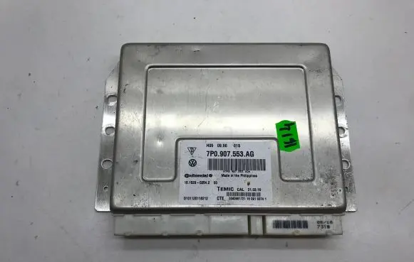 Volkswagen Touareg II Suspension control unit/module 7P0907553AG D101120116212 15152802542