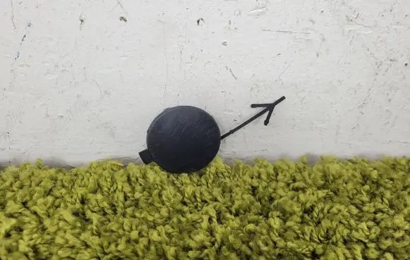 Skoda Yeti (5L) Front tow hook cap/cover 5l0807241b