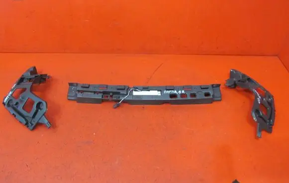 Renault Captur Rear bumper mounting bracket 850427020R 852233250R 852220257R