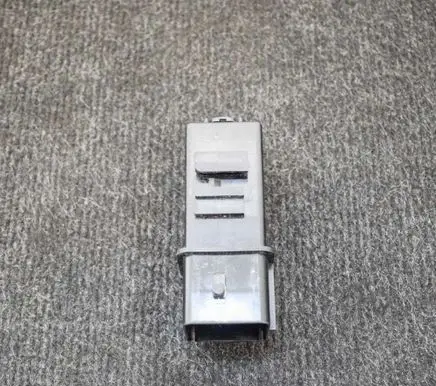 Hyundai Tucson TL Glow plug pre-heat relay 