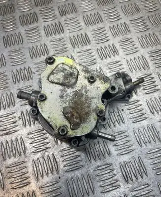 Volkswagen PASSAT B6 Vacuum pump 038145209A
