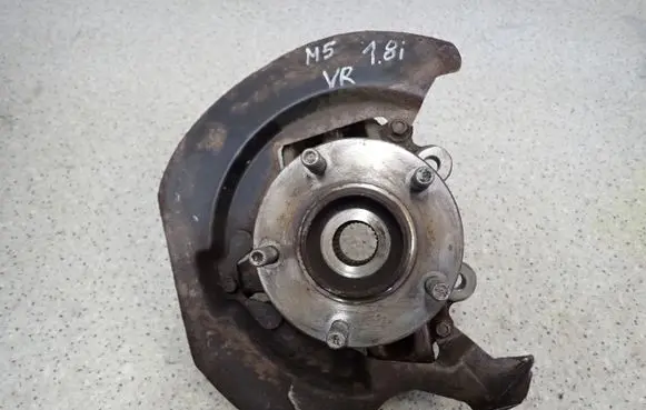 Mazda 5 Front wheel hub spindle knuckle