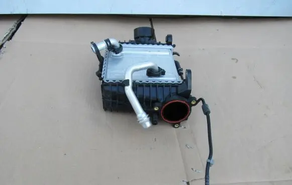 Mercedes-Benz E W213 Intercooler radiator A6540101004